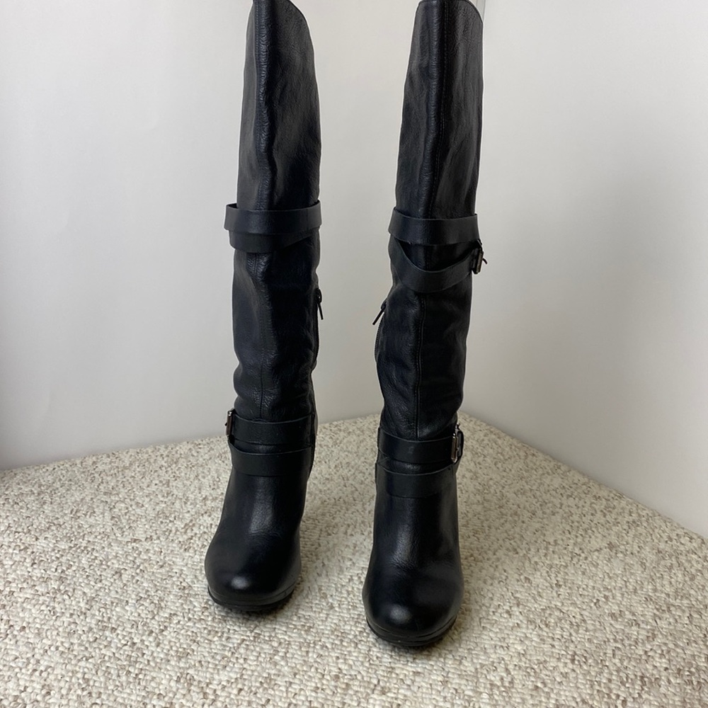 Black Leather Cathy jean boots size 6